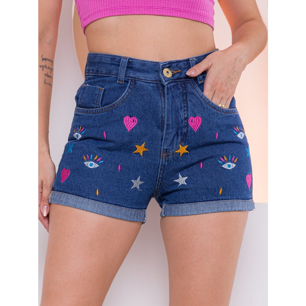 Short jeans estampado olho grego