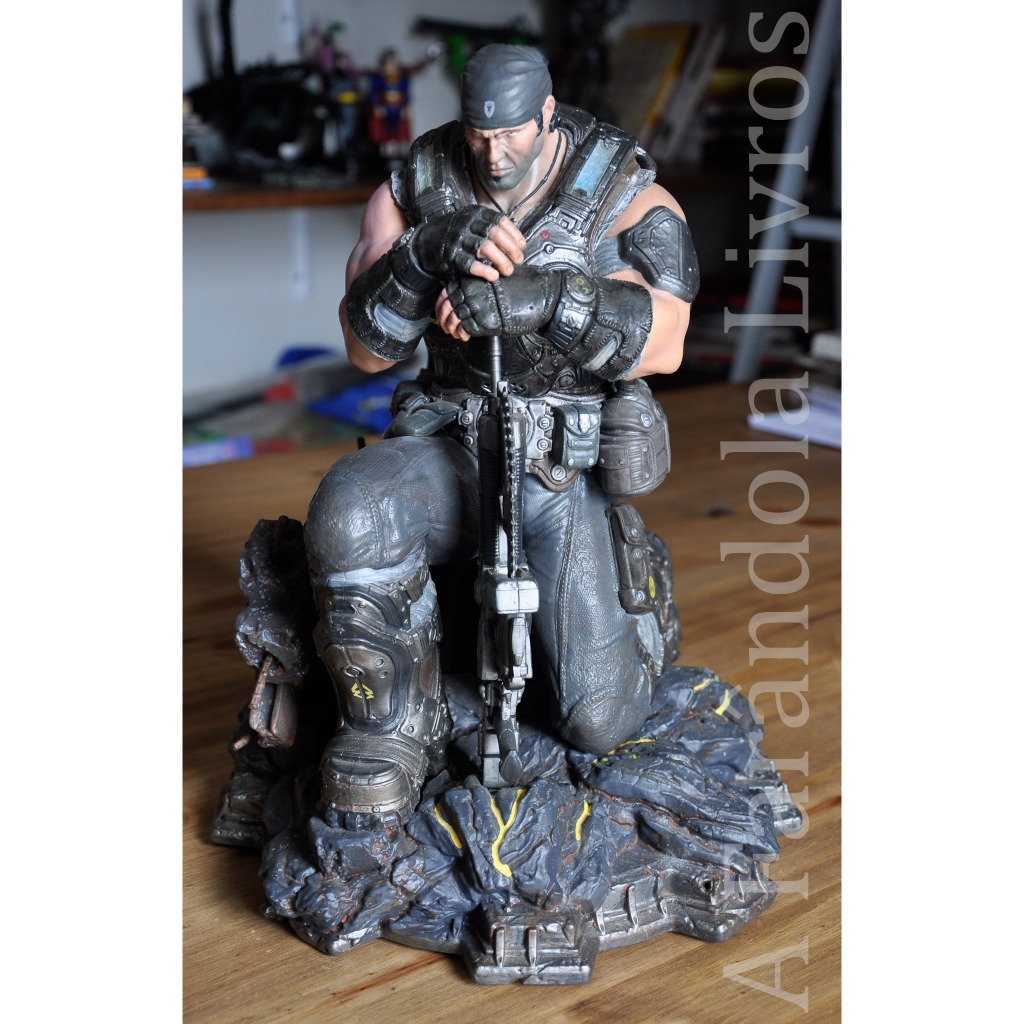 Action Figure Marcus Fênix Gears of war