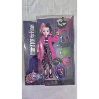 Boneca Monster High Clássicas Draculaura Clássica Mattel - R$ 149,99  Bonecas  monster high, Boneca monster high, Boneca monster high draculaura