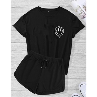 Conjunto Feminino Camiseta Smile Derretido e Short Moletinho