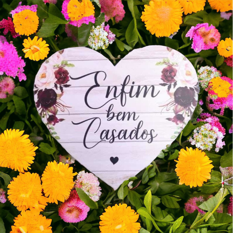 Placa Decorativa Coração Casamento Enfim Bem Casados