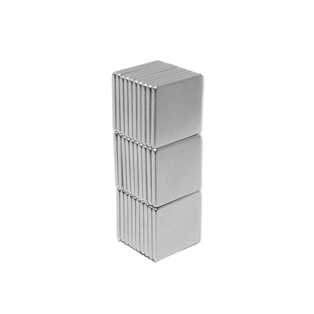 Imãs De Neodímio 30 Peças 10mm X 10mm X 1mm / Super Forte