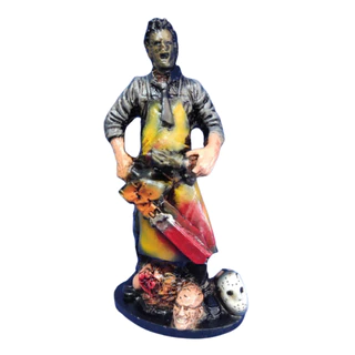 Boneco Massacre da Serra Elétrica 18cm Estatueta Leatherface Geek Terror Colecionável Halloween