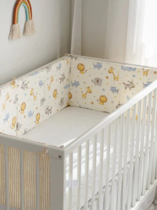 Protetor Acolchoado para Berço - Garanta Noites de Sono Seguras para Seu Bebê em Oferta na Shopee