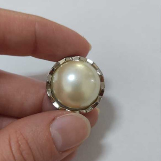 Botão Pérola Prateado Pezinho 21mm - 12 Unidades