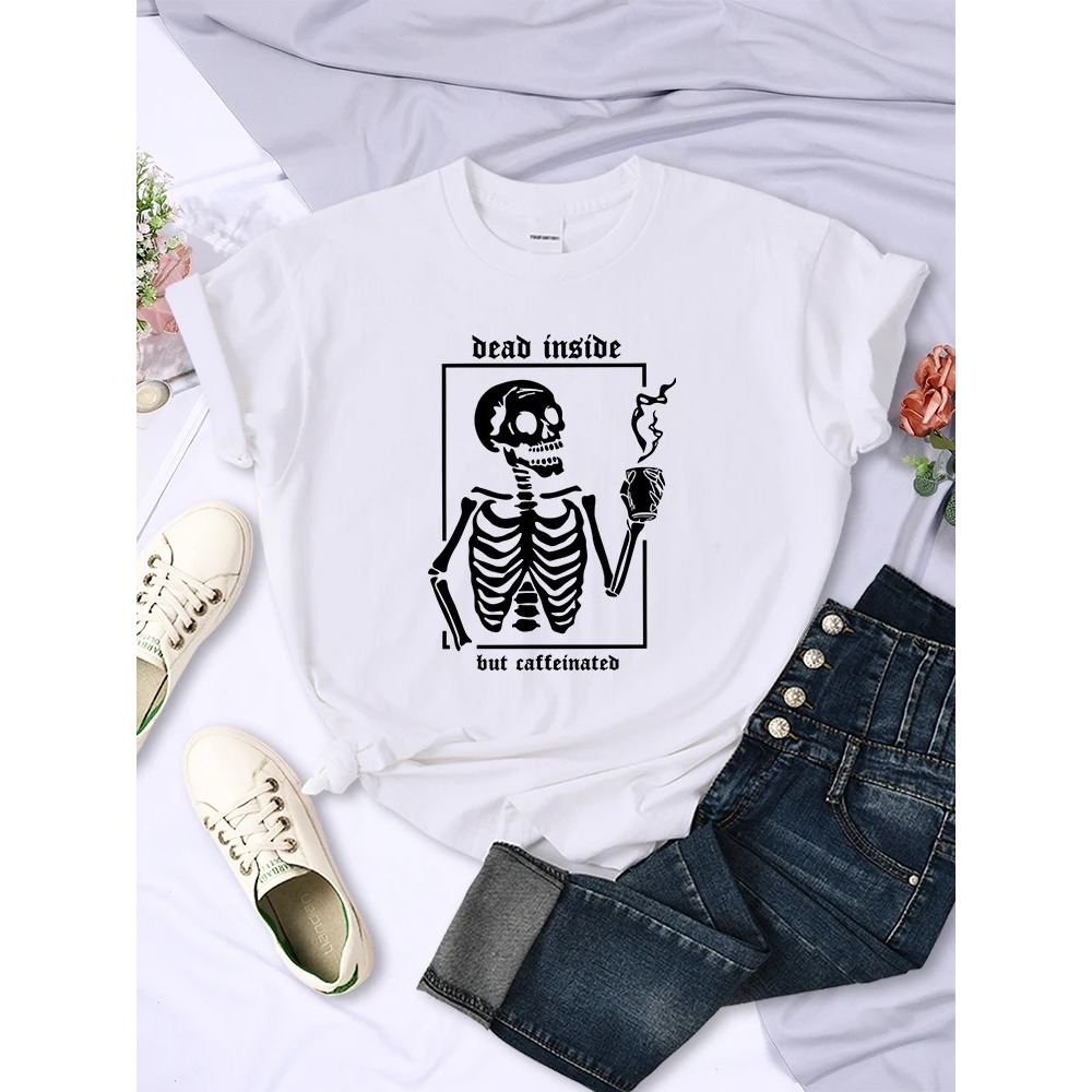 Camiseta Básica Algodão Feminina Dead Inside But Caffeinated
