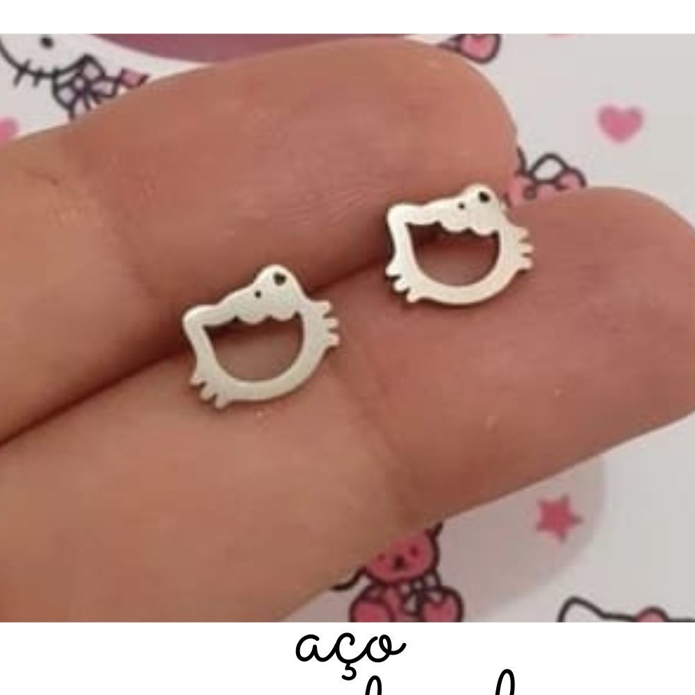 Brinco Hello Kitty em Aço Inox Cirúrgico Kawaii Fofo Moda Tumblr Gata Gatinha Gato Aesthetic