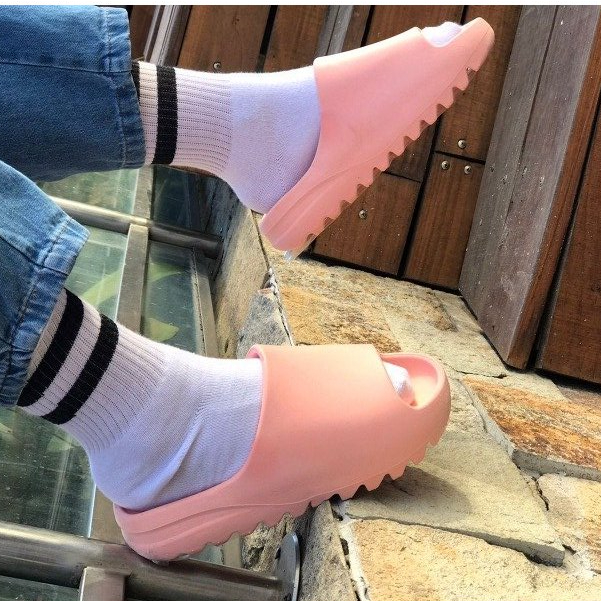 Chinelo Feminino Masculino Slide Nuvem Yezzy Maverick Confortável Promoção