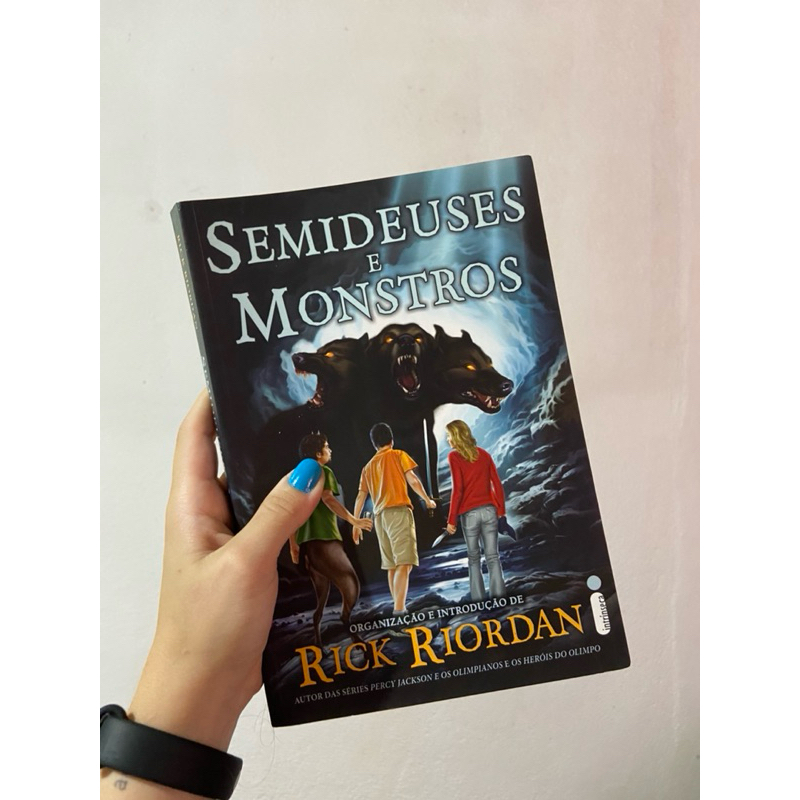 Livro Semideuses e monstros Rick Riordan | Shopee Brasil