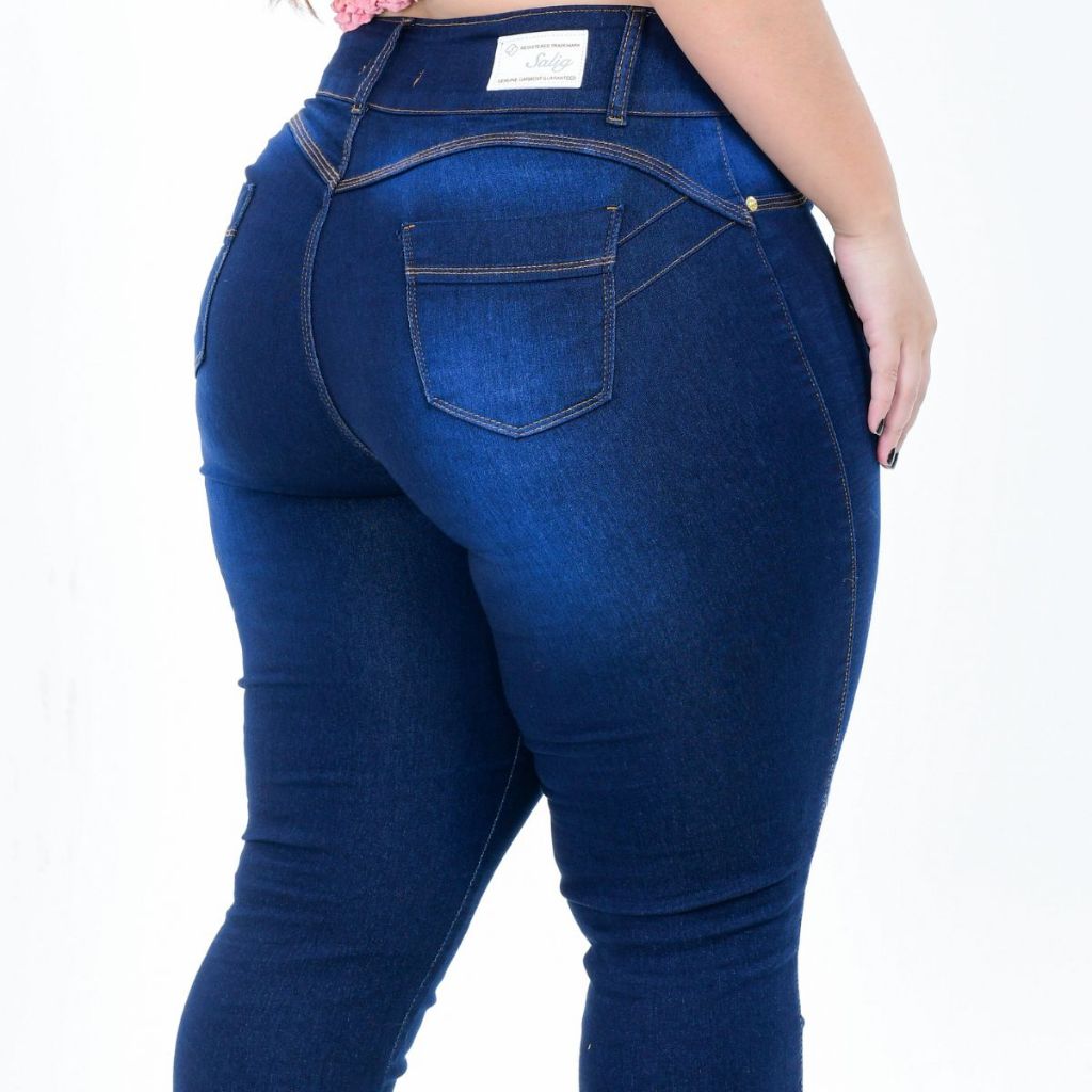 Calça Wide Leg Jeans com Cinto e Fivela Curve & Plus Size - Cor