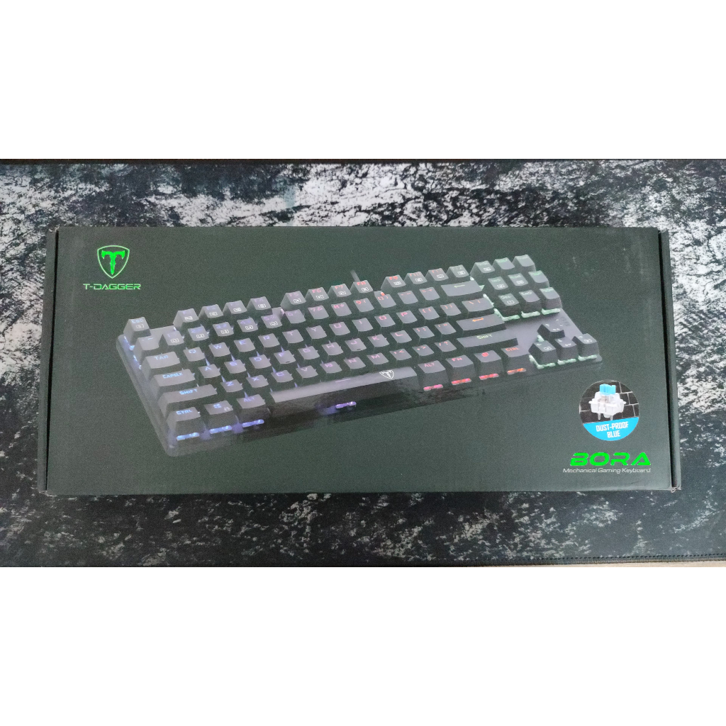 Teclado Mecânico Gamer T-Dagger Bora Preto RGB T-TGK315