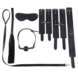Kit Sadomasoquismo Completo em Couro Sintético