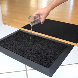 Tapete Sanitizante Capacho Preto Antiderrapante Entrada de Casa Anti Vírus 100% Borracha