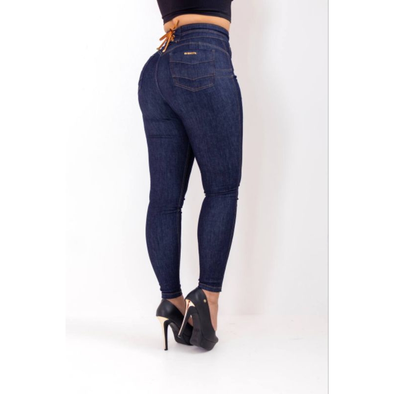 Calça Jeans Cós Intermediário Lycra Modeladora Detalhe Couro