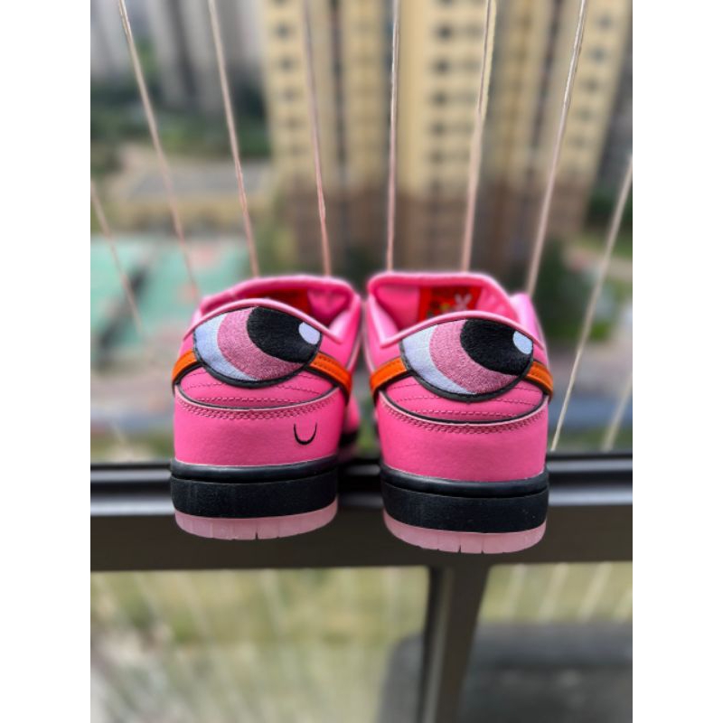 The Powerpuff Girls x Nike SB Dunk Low Blossom