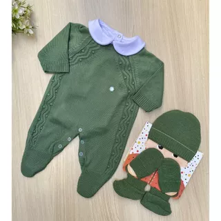 Saída de Maternidade Macacão de Menino Verde Pistache Bolotas + Kit Gorro Luvas e Sapatinhos Completa