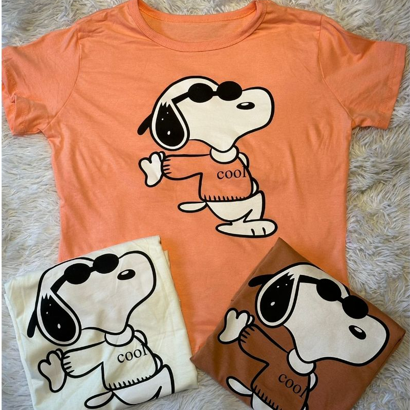 Snoopy Yoga T-shirt branco das mulheres