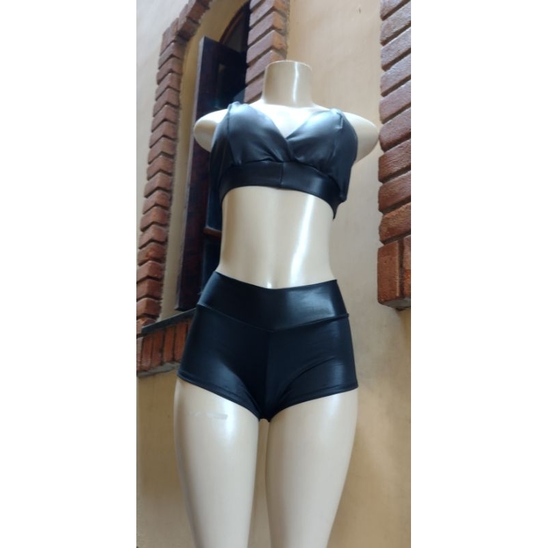 Mini short Hot pants cós duplo couro fake tendência !!festas e baladas!! TM único 34 ao 40