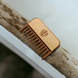 Pente de bolso madeira artesanal para barba modelo premium