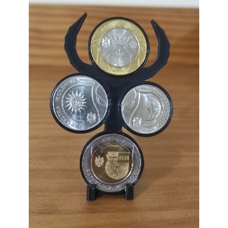 Set de Moedas Moldavia Cabeça de Touro no Expositor