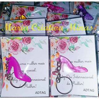 50 Sapatinhos com Chaveiro, tag, dia da mulher, lembrancinhas, festa, dia das mães, hora da gravata, 15 anos em Oferta na Shopee