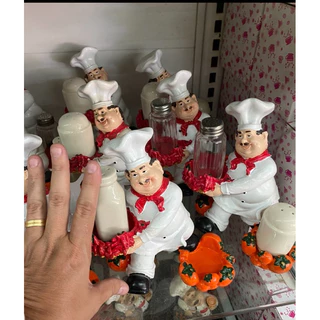 cozinheiro em Resina com duas bandejas porta trecos decoração de restaurante