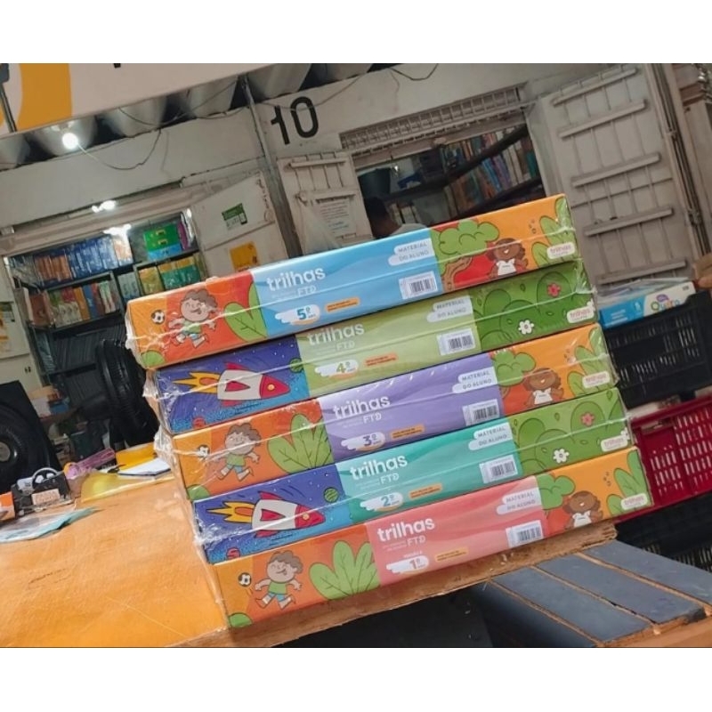 Sistema de ensino trilhas 1°, 2°,3°,4° e 5° ano