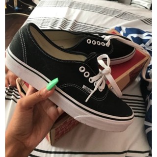 Tênis Vans Feminino Old Skool Preto e Branco