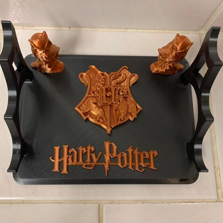 SUPORTE VARINHA HARRY POTTER BRASÃO E CORUJAS