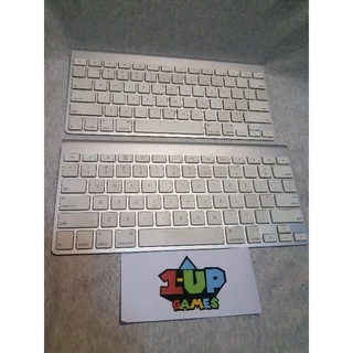 dois teclados Apple A1314. conectam mas tem algumas teclas sem funcionar