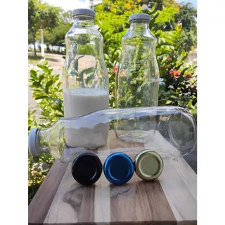 GARRAFA DE VIDRO PARA SUCO/LEITE/ÁGUA 1 LITRO COM TAMPA DE METAL
