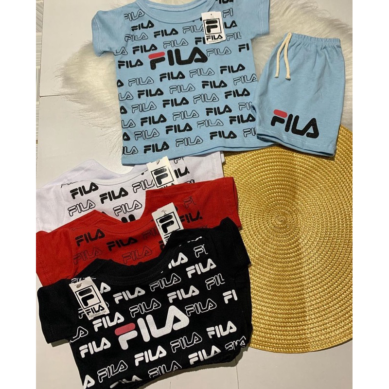 conjunto FILA para beb 4 meses camisa e bermuda