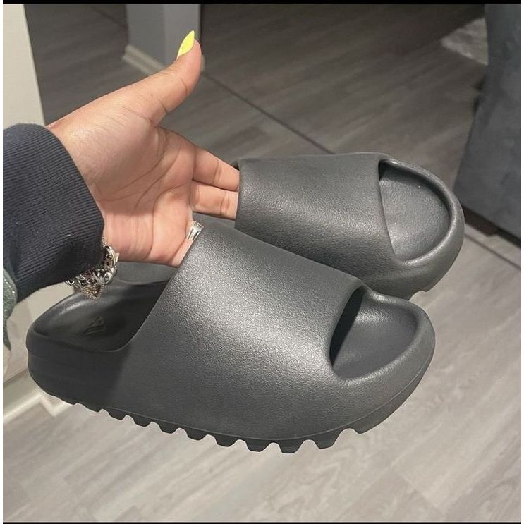 Chinelo Feminino Masculino Slide Nuvem Yezzy Maverick Confortável Promoção