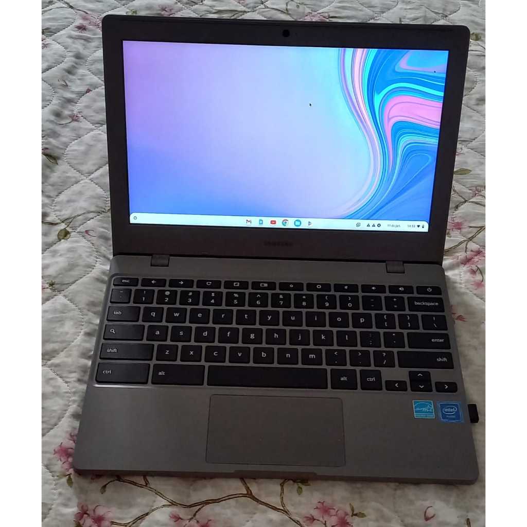 Notebook Samsung Chromebook XE310XBA cinza 11.6", Intel Celeron N4020 4GB de RAM 16GB SSD, Intel UHD Graphics 600 1366x768px Google Chrome