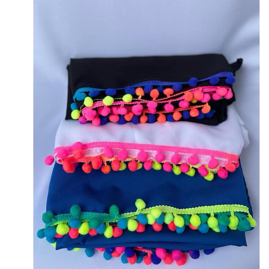 Canga de Praia Pompom Saída De Praia Verão 2024