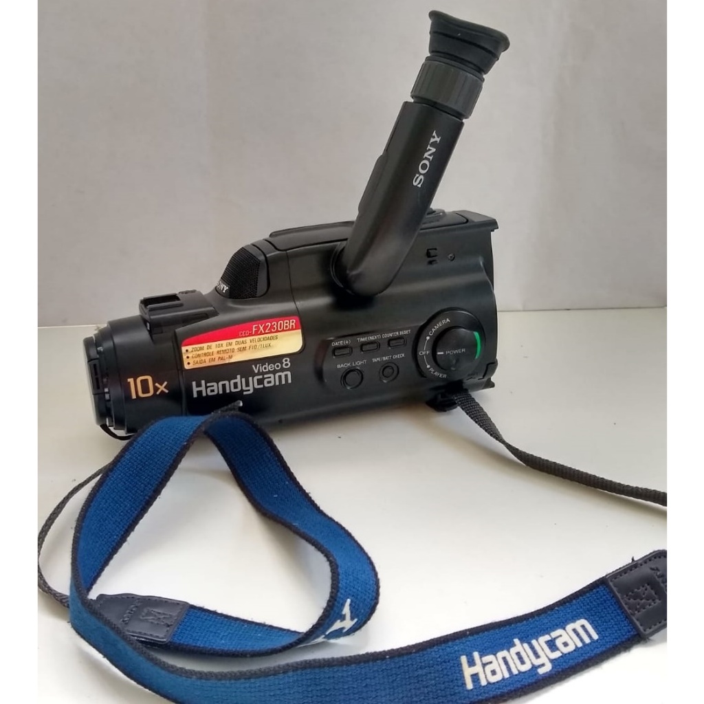 Filmadora Sony Handycam Video 8 CCD-FX230BR - Sem Bateria