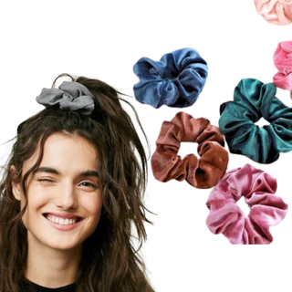 Kit 12 Unidades Scrunchies de Veludo Sortidos – Xuxinhas Coloridas e Macias Para Cabelo  Elásticos Femininos - WL em Oferta na Shopee