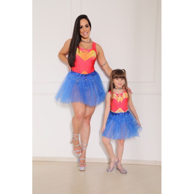 Roupa da mulher maravilha mae best sale e filha