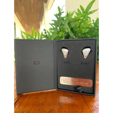 Fone de ouvido retorno in-ear KZ Zsx 12 drivers