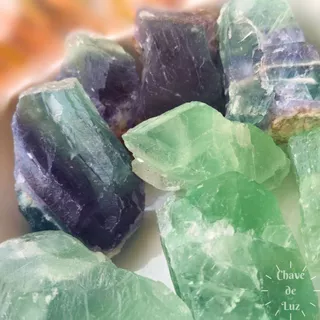 Fluorita Arco Íris ou Fluorita Verde Cristal Natural Pedra Bruta Espiritual Cura Calma Limpeza Amor Criatividade Fengshui Espiritualidade Esoterismo Esotérico