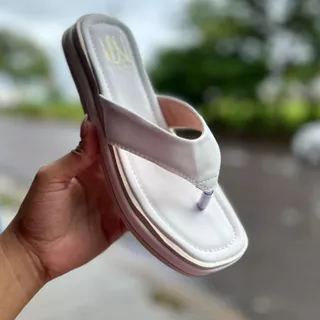 Flat Feminina Chinelo Plataforma Confortável Chinelo De Dedo Feminino Flatform Tendência Blogueira