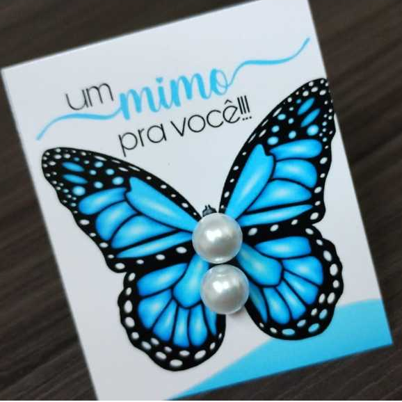 32 Pares de Brincos Perolas + Tag Borboleta Azul - Lembrancinhas