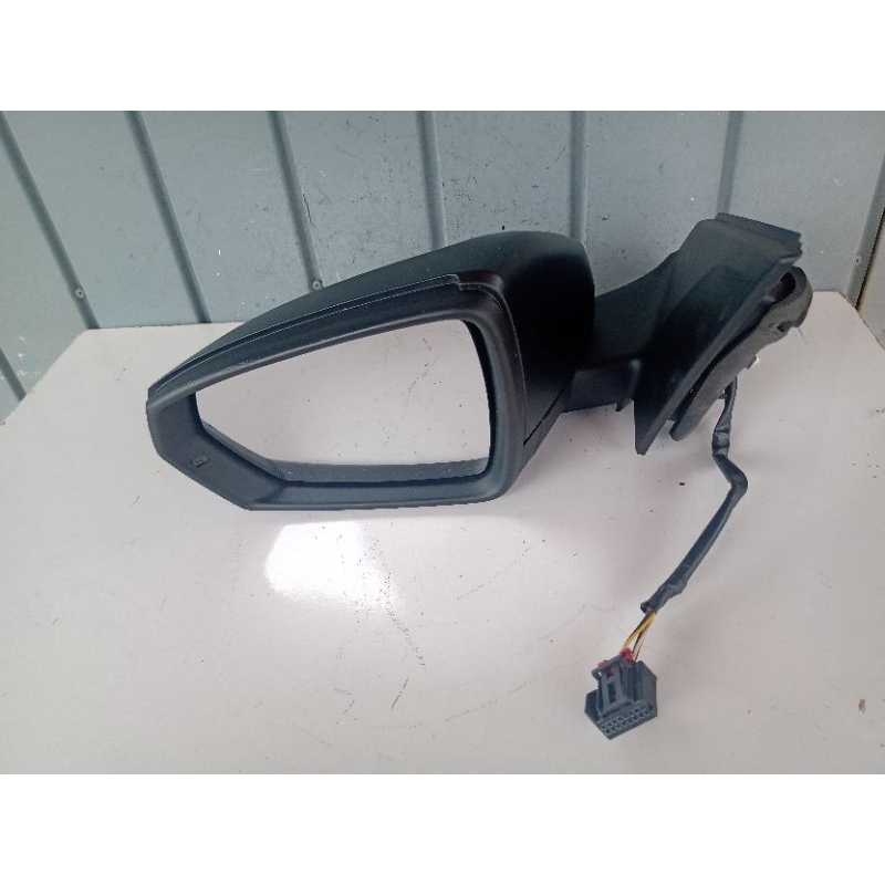 Retrovisor Polo/Virtus/Golf lado esquerdo elétrico com pisca