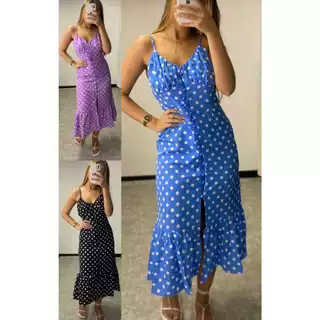 Vestido Mid de alçinha com botão e rodado.