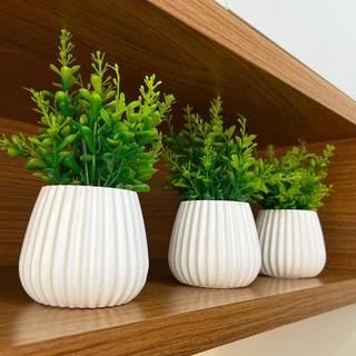 Kit 3 Unidades de vasos decorados com folhagens Artificiais Petala e Gomos