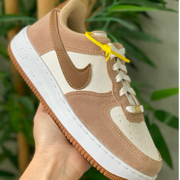 Tênis Feminino Caramelo/Branco Blogueira