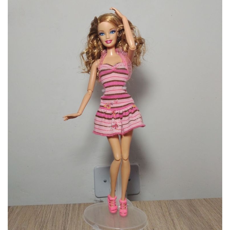 Boneca Barbie Fashionista Swappin Styles Sweetie 2010 Articulada Mattel Shopee Brasil