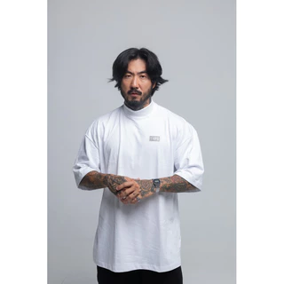 Camiseta Oversized Gola Alta Branco Thpe