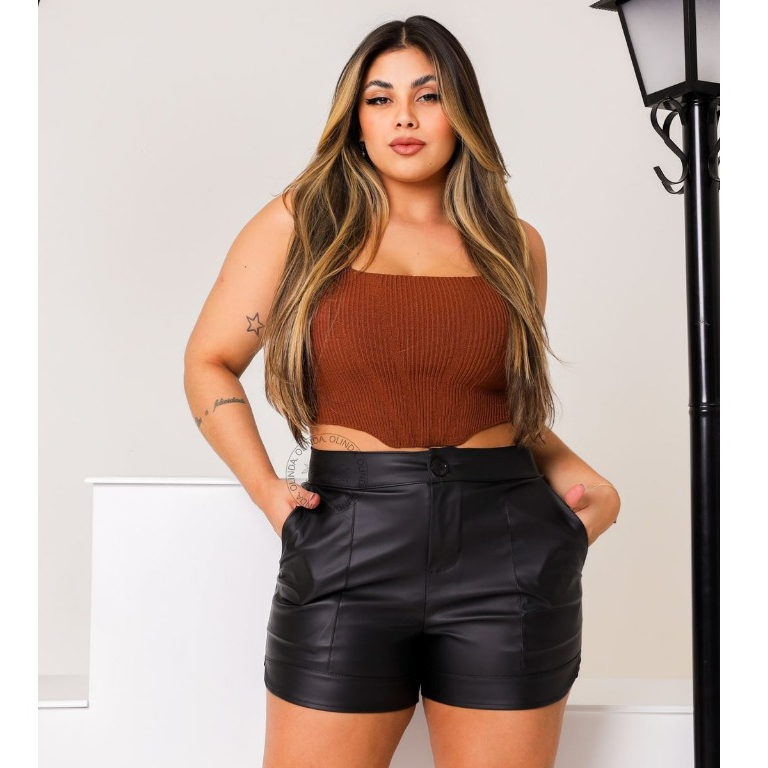Short Couro Fake Plus Size Feminino