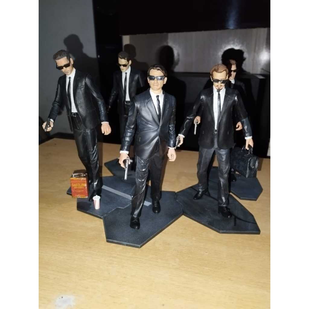 NECA レザボア・ドッグス　Reservoir Dogs Reservoir Dogs (Cães de Aluguel) Tarantino - NECA | Shopee Brasil